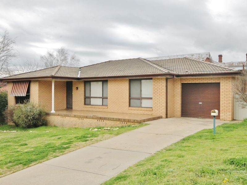 171 Browning Street, Bathurst NSW 2795