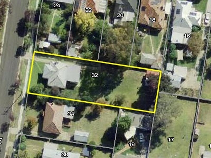 32 Esrom Street, West Bathurst NSW 2795