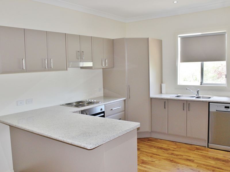 32 Esrom Street, West Bathurst NSW 2795