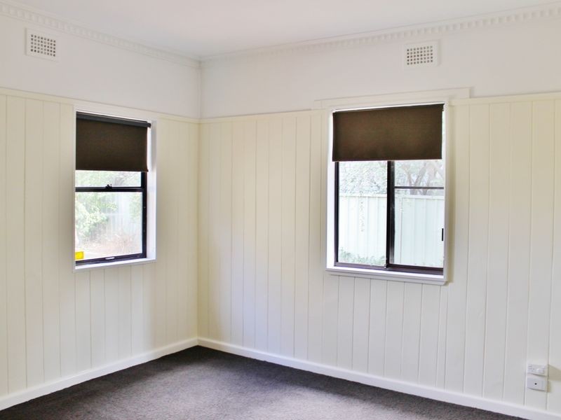 32 Esrom Street, West Bathurst NSW 2795