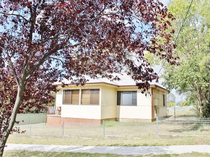 32 Esrom Street, West Bathurst NSW 2795