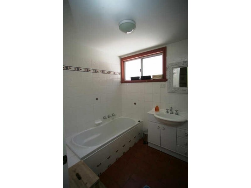 31 Minnamurra Street, Kiama NSW 2533