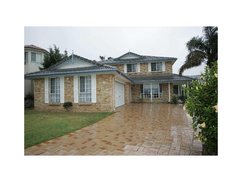 37 Henry Parkes Drive, Kiama Downs NSW 2533
