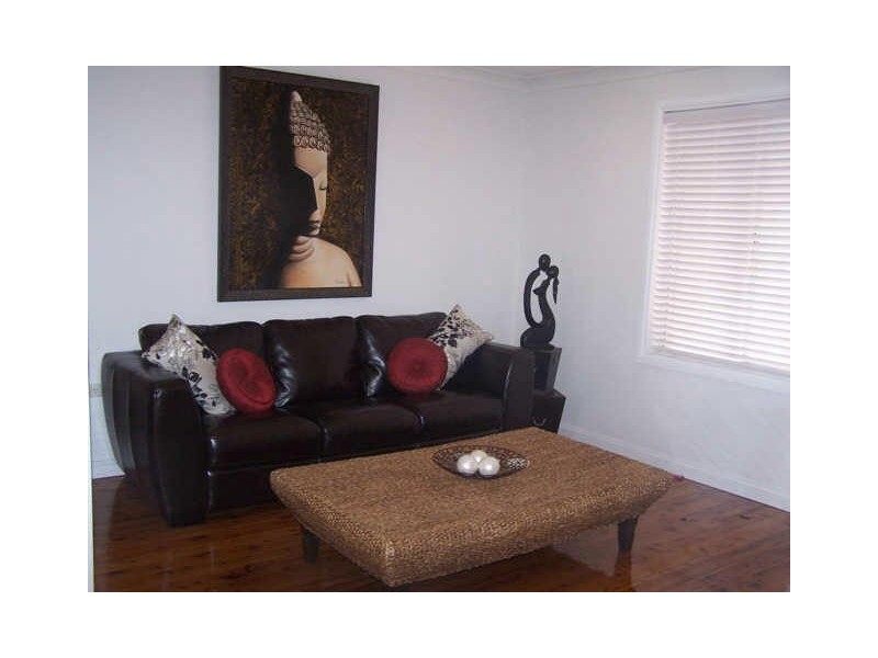 24 Waratah Avenue, Albion Park Rail NSW 2527