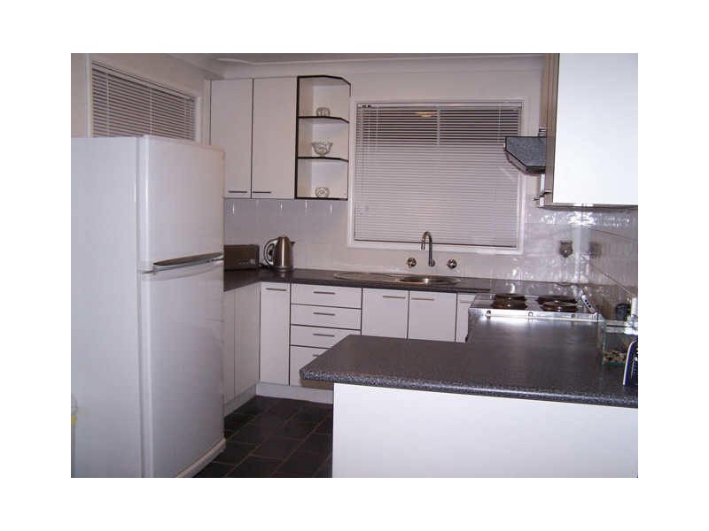 24 Waratah Avenue, Albion Park Rail NSW 2527