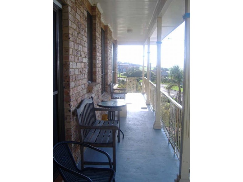 33 Eureka Avenue, Kiama Downs NSW 2533