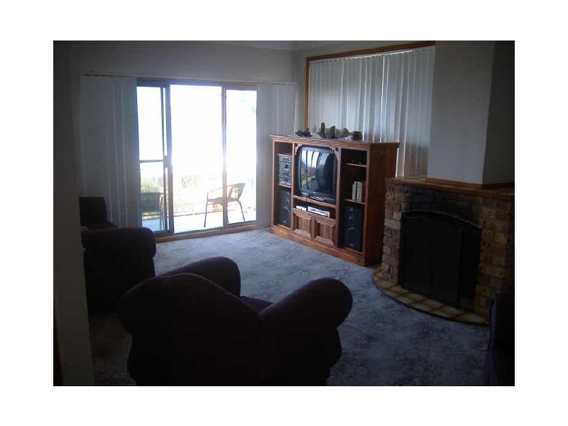 33 Eureka Avenue, Kiama Downs NSW 2533