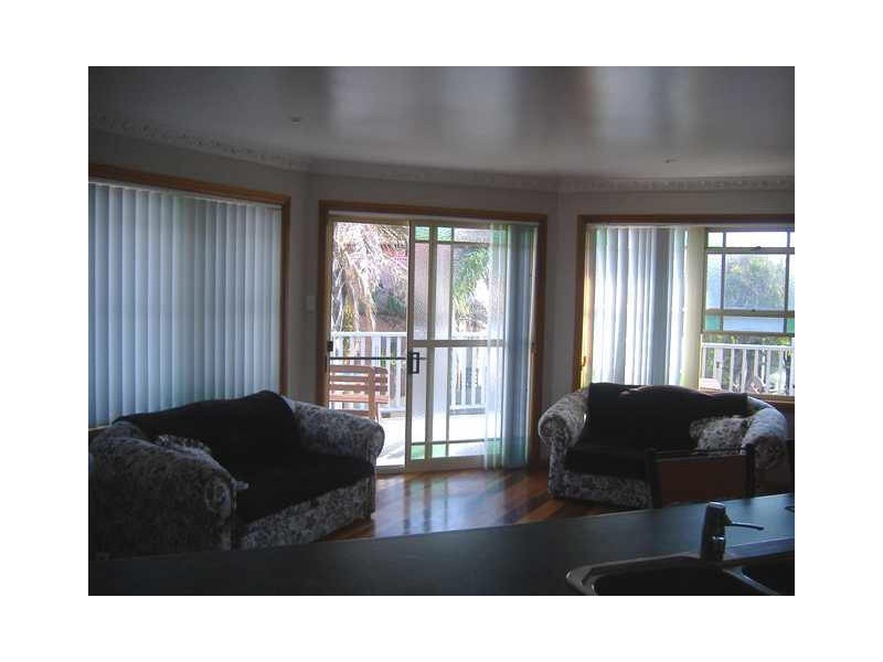 33 Eureka Avenue, Kiama Downs NSW 2533