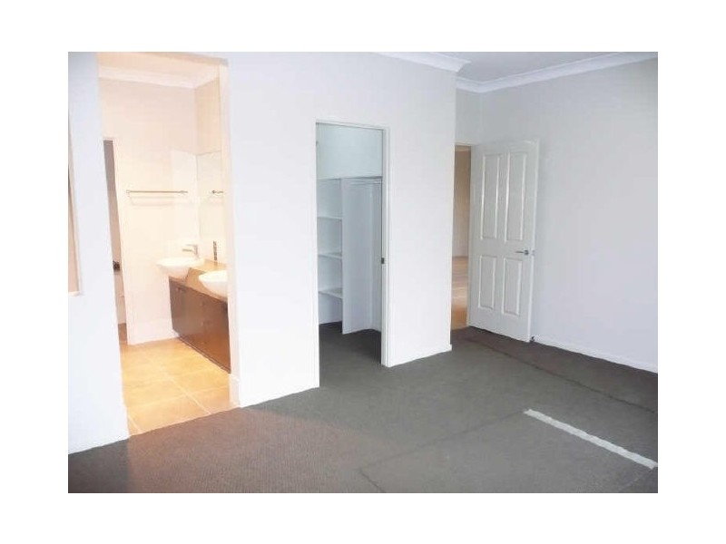 North Lakes QLD 4509