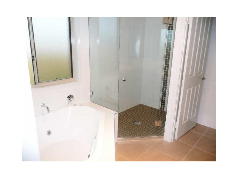 North Lakes QLD 4509