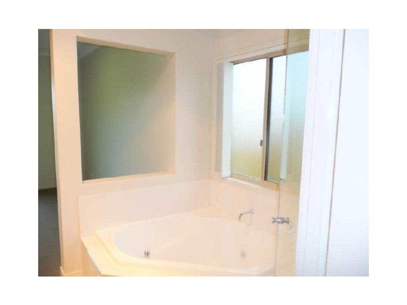 North Lakes QLD 4509