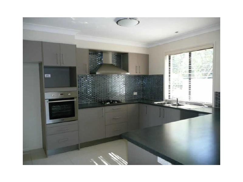 8 Darragh Street, Bracken Ridge QLD 4017