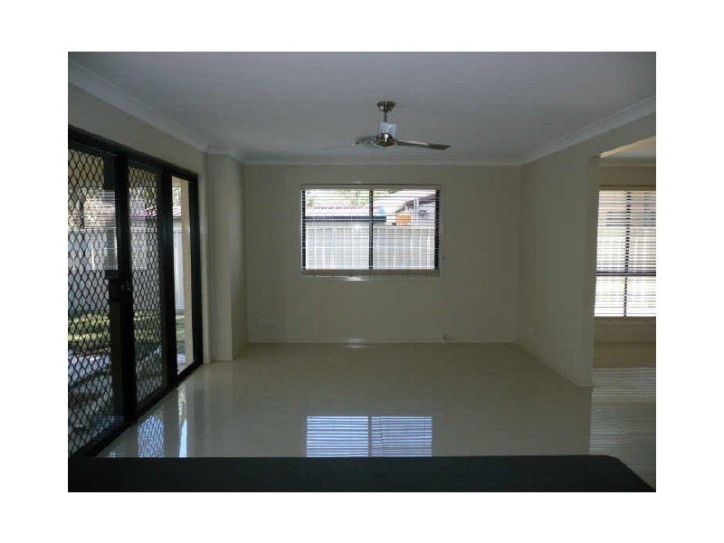 8 Darragh Street, Bracken Ridge QLD 4017