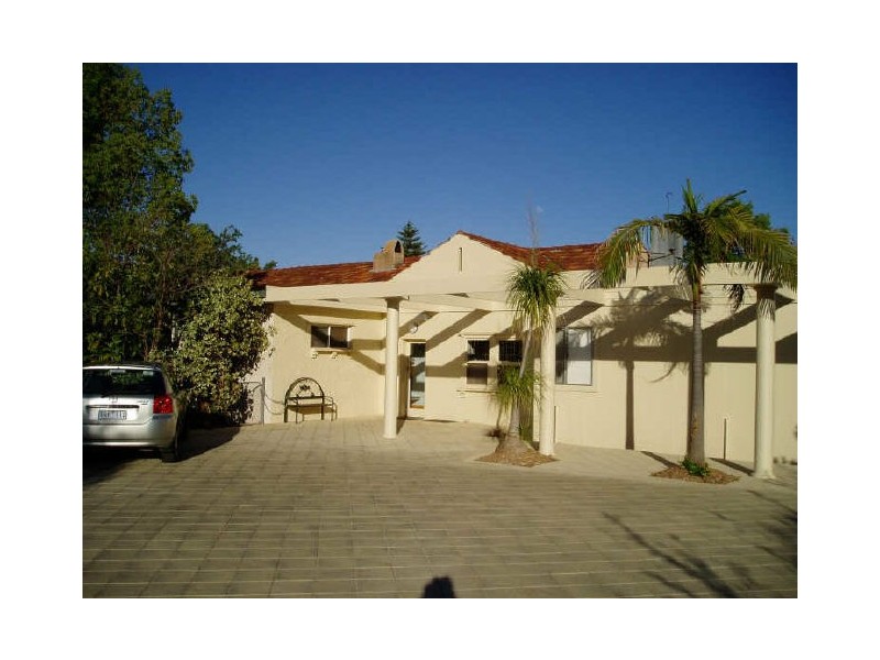 195 Deakin Avenue, Mildura VIC 3500