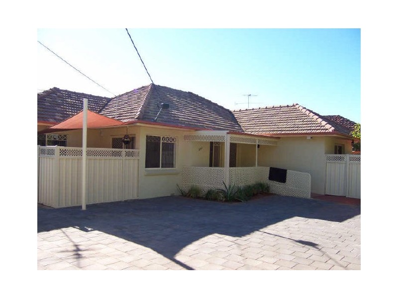 233 Deakin Avenue, Mildura VIC 3500