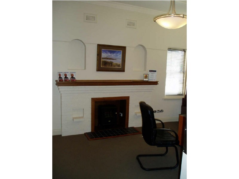 252 Deakin Avenue, Mildura VIC 3500