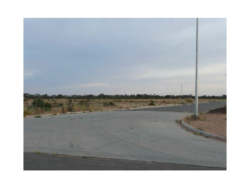 Corbett Avenue (off Silver City Highway), Buronga NSW 2739