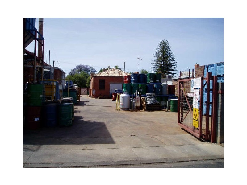 Cnr of Tenth Street and Pine Avenue, Mildura VIC 3500