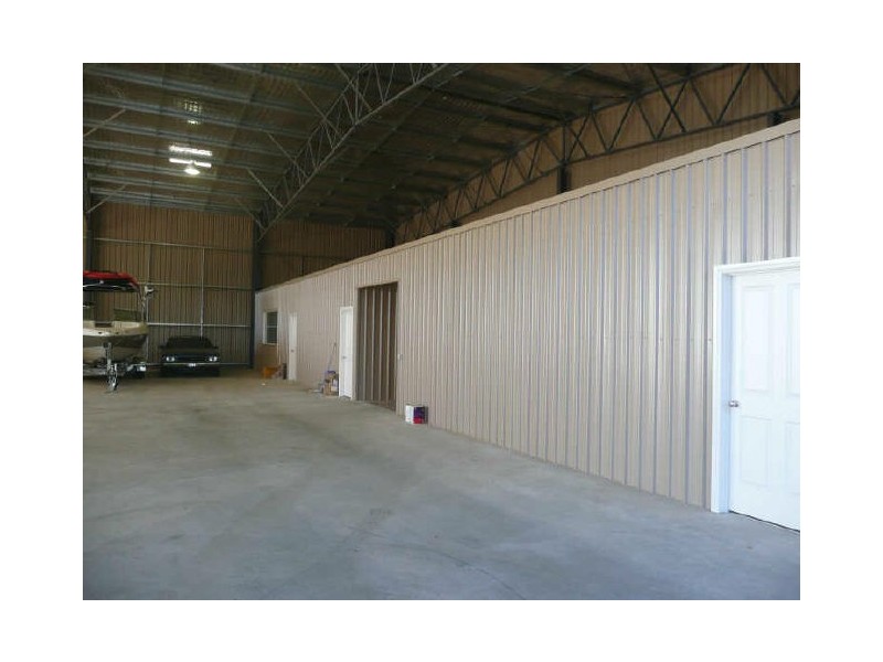 Hangar 35/ Alan Mathews Drive, Mildura South VIC 3501