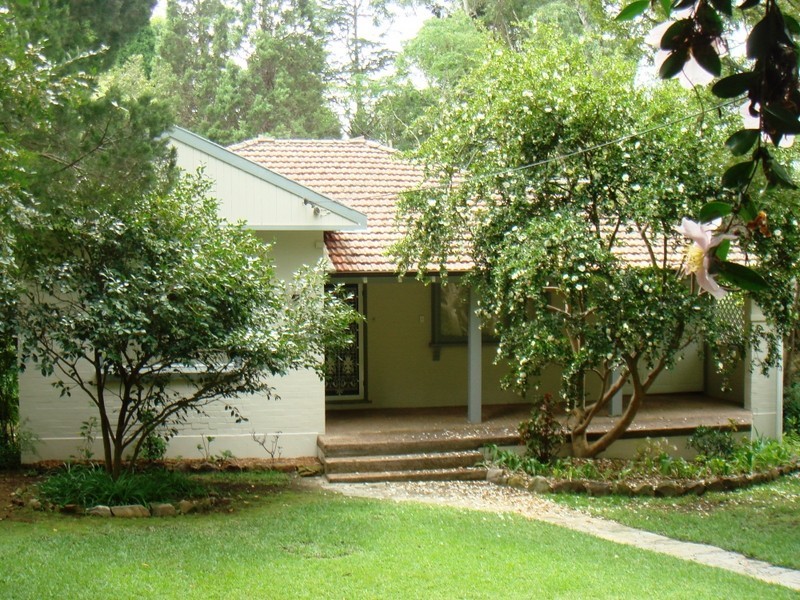 8 Trentino Road, Turramurra NSW 2074