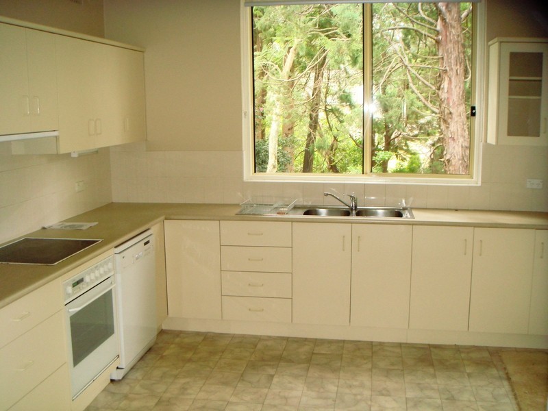 8 Trentino Road, Turramurra NSW 2074