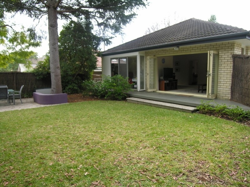 2 Kokoda Avenue, Wahroonga NSW 2076