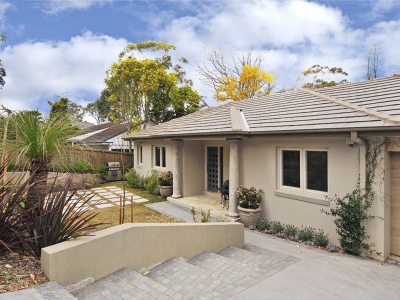 1 Raglan Street, Turramurra NSW 2074