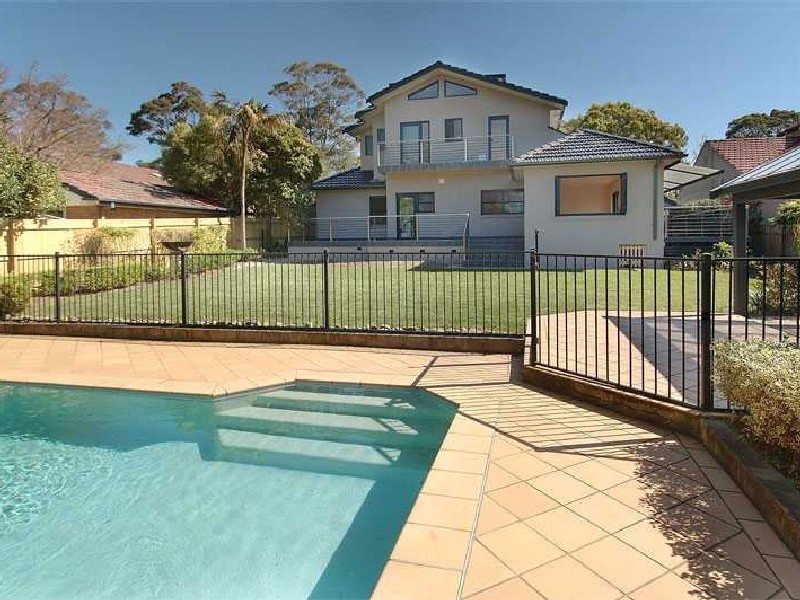 7 Fairlawn Avenue, Turramurra NSW 2074