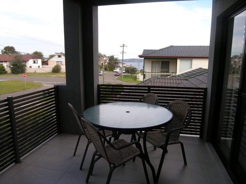 12 Robertson Road, North Curl Curl NSW 2099