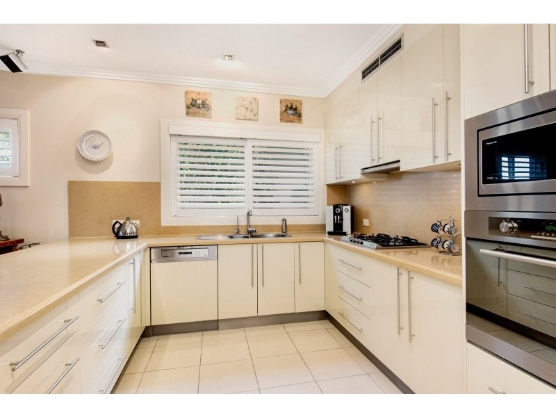 2/16 Cowan Road, St Ives NSW 2075