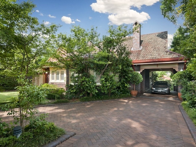 17 Harrington Avenue, Warrawee NSW 2074