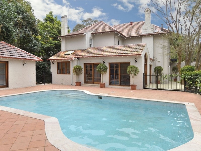 42 Bangalla Street, Warrawee NSW 2074