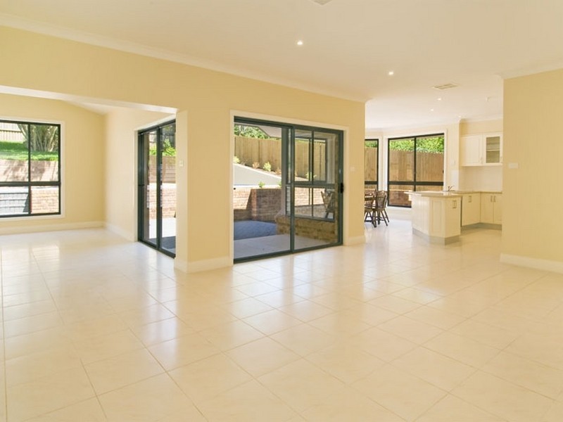 8 Surrey Road, Turramurra NSW 2074