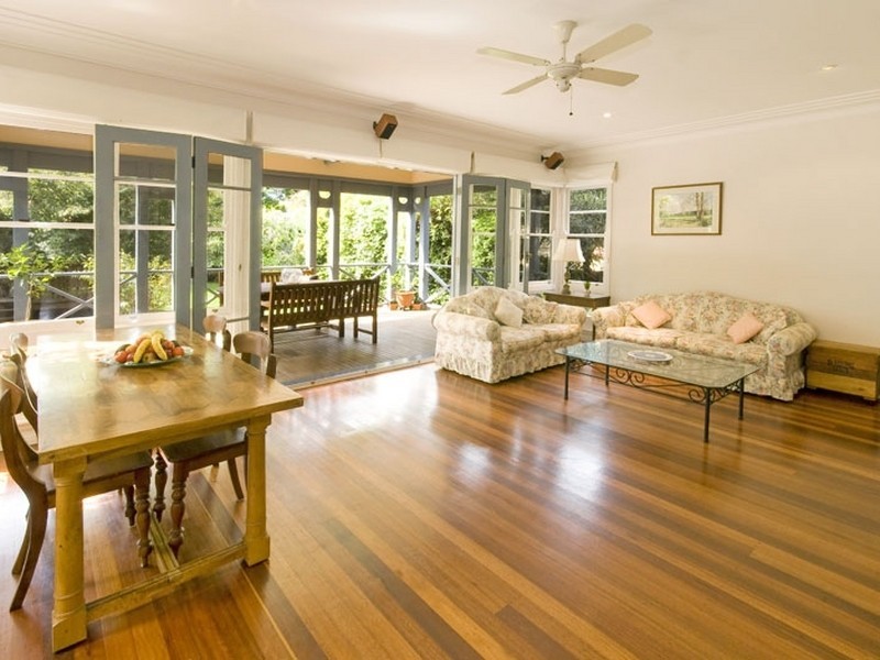 18 Laurence Avenue, Turramurra NSW 2074