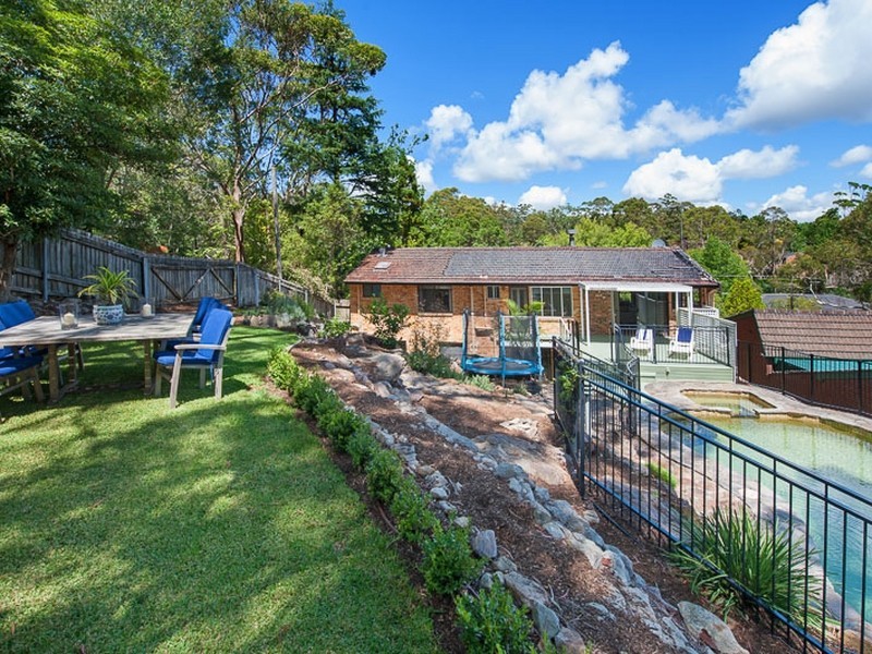 17 Page Avenue, Wahroonga NSW 2076