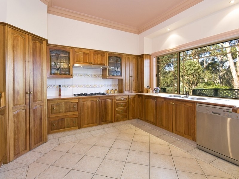 16 Boden Place, Castle Hill NSW 2154