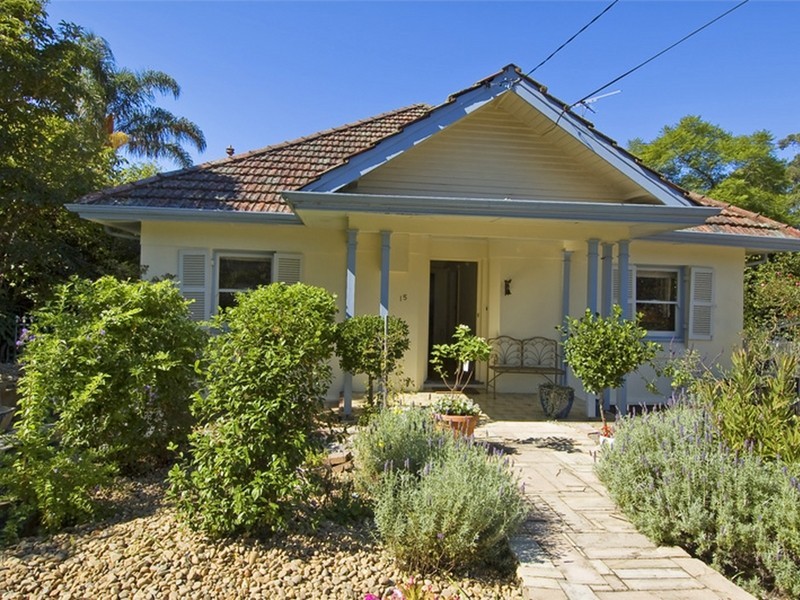15 Young Street, Wahroonga NSW 2076