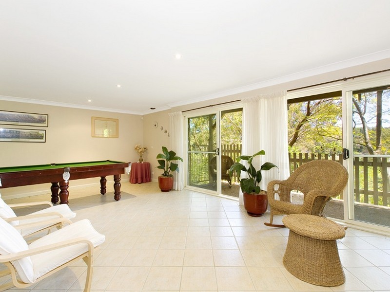 6 Ravenhill Road, Turramurra NSW 2074