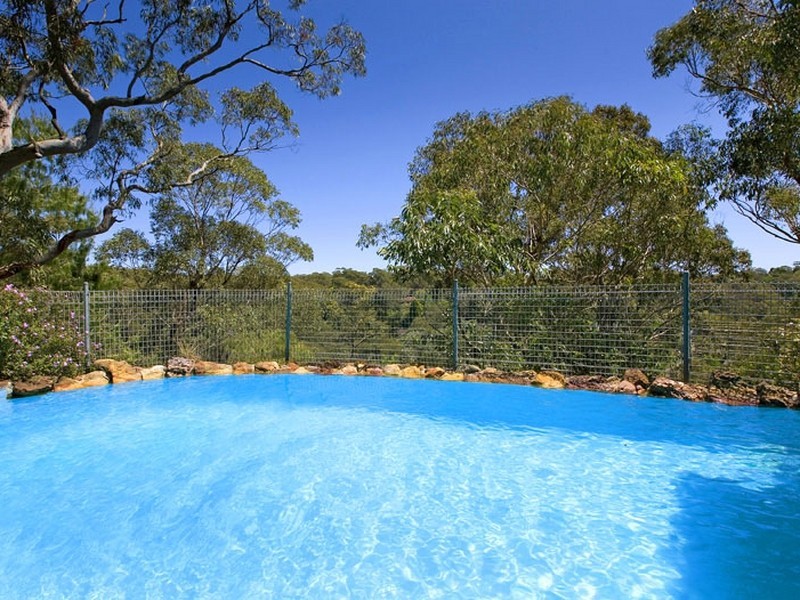 6 Ravenhill Road, Turramurra NSW 2074