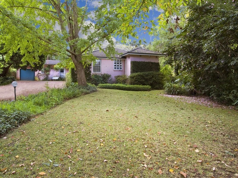 4 Warrawee Avenue, Warrawee NSW 2074