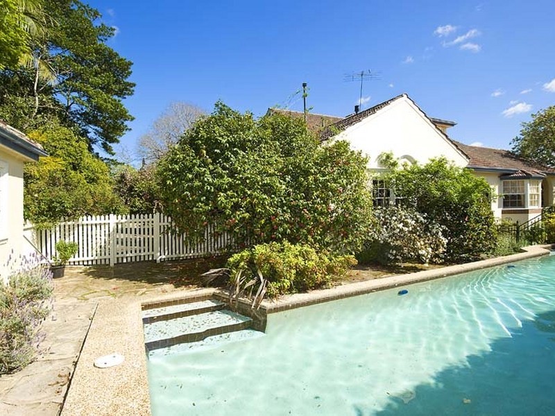 6 Laurel Avenue, Turramurra NSW 2074