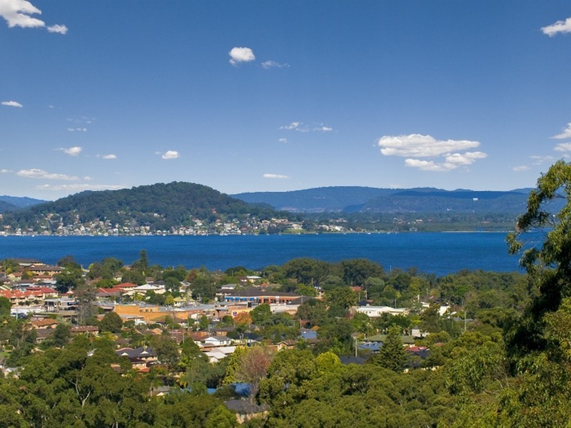 12 Rubie Crescent, East Gosford NSW 2250