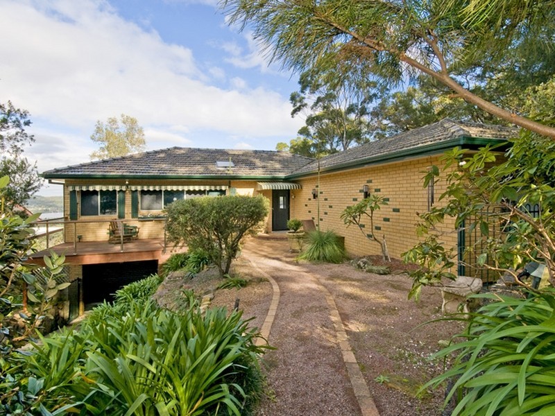 12 Rubie Crescent, East Gosford NSW 2250