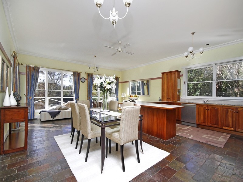 1 Bareena Avenue, Wahroonga NSW 2076