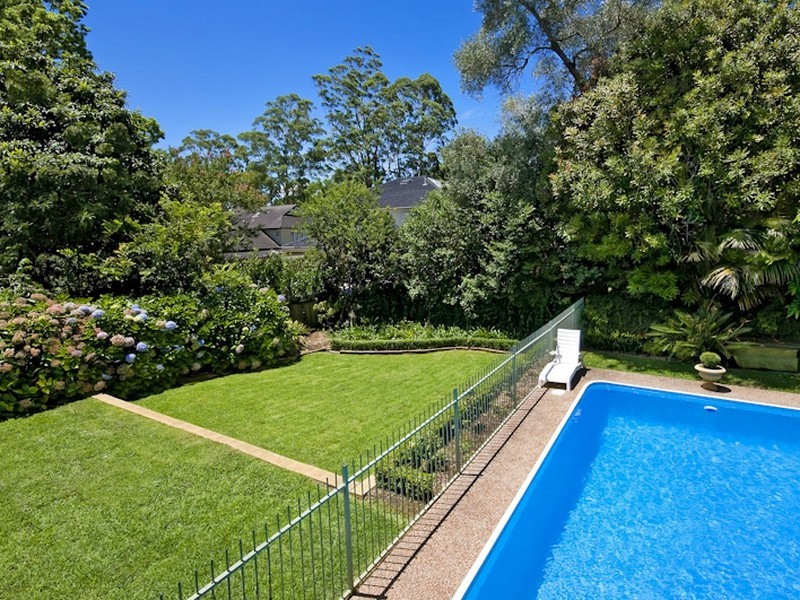 39 Gilroy Road, Turramurra NSW 2074