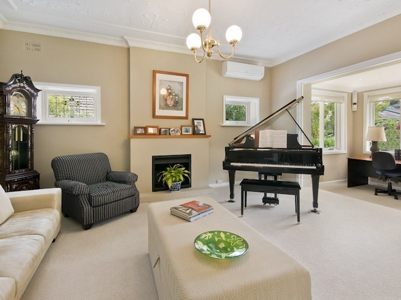 39 Gilroy Road, Turramurra NSW 2074