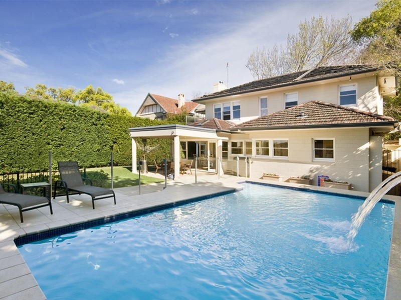 15 Bangalla Street, Warrawee NSW 2074