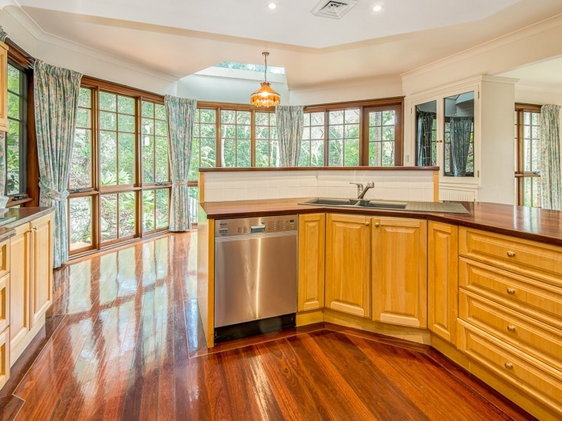 8 St Andrews Drive, Pymble NSW 2073