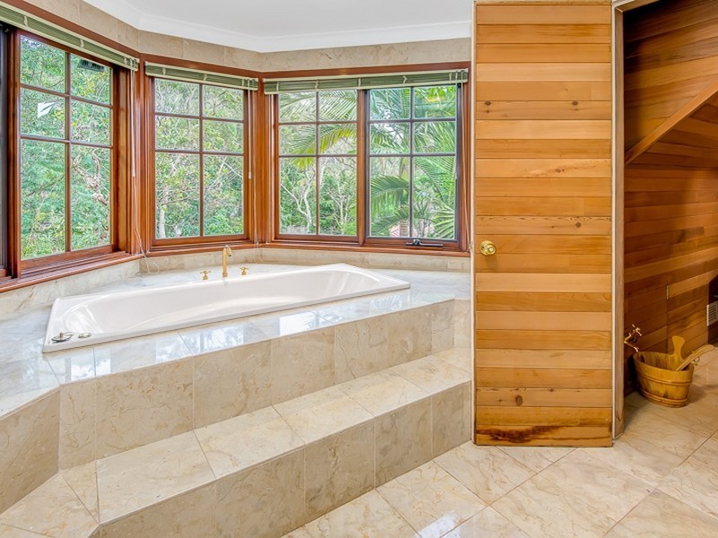 8 St Andrews Drive, Pymble NSW 2073