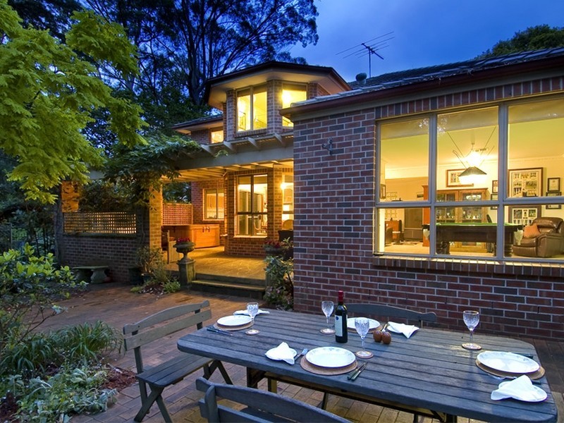 1 Bettowynd Road, Pymble NSW 2073